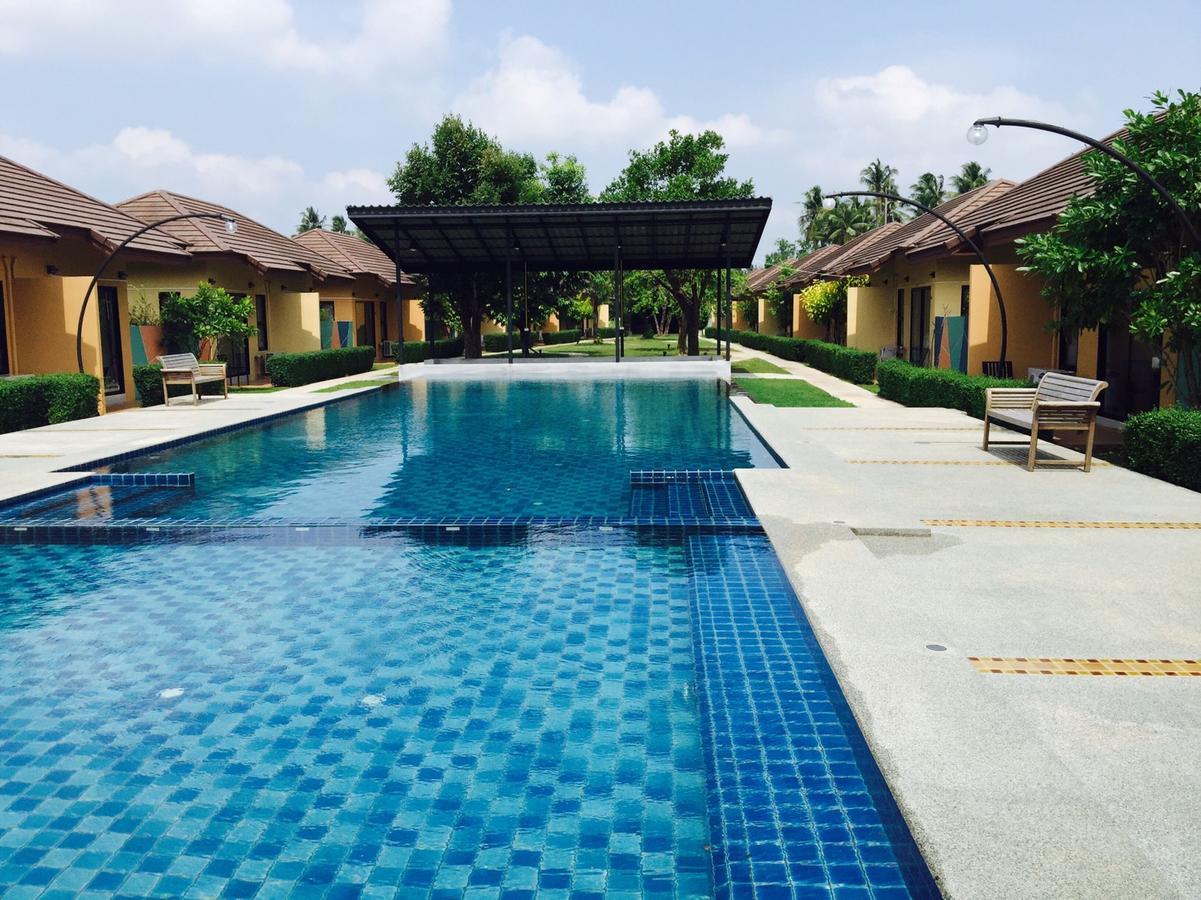 Green Adamas Resort Chumphon Bagian luar foto