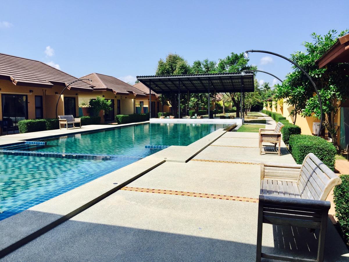 Green Adamas Resort Chumphon Bagian luar foto