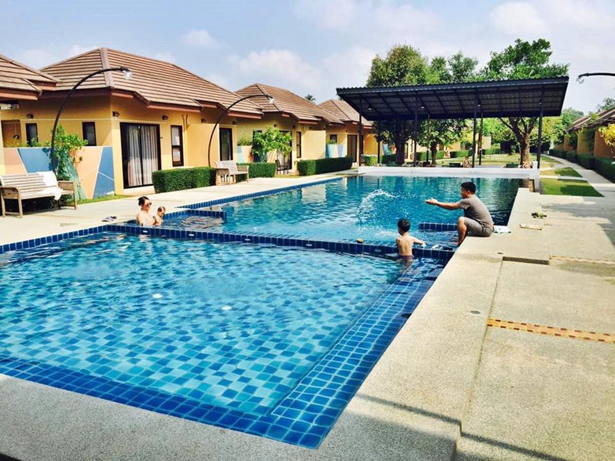 Green Adamas Resort Chumphon Bagian luar foto