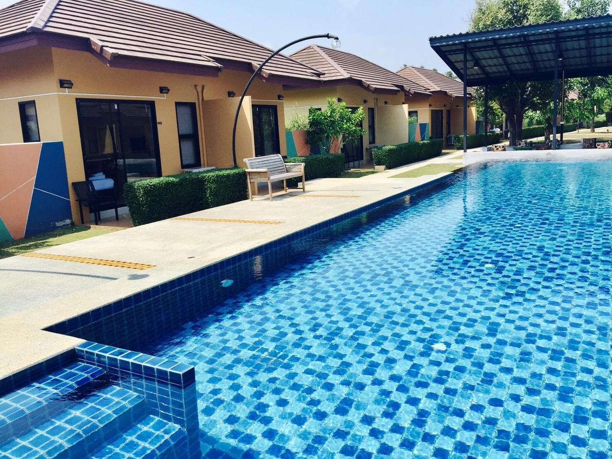 Green Adamas Resort Chumphon Bagian luar foto