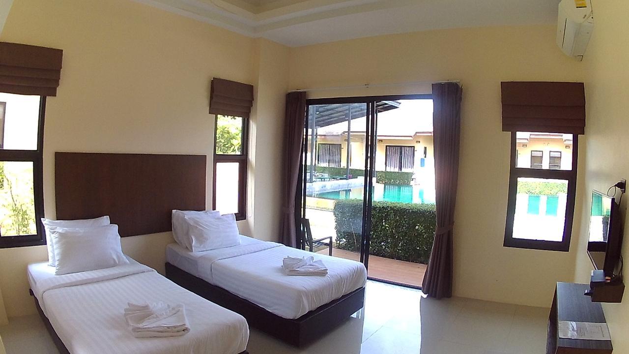Green Adamas Resort Chumphon Bagian luar foto