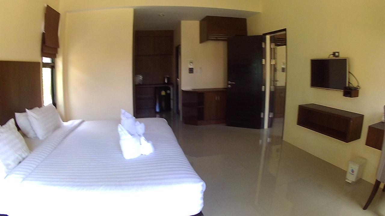 Green Adamas Resort Chumphon Bagian luar foto