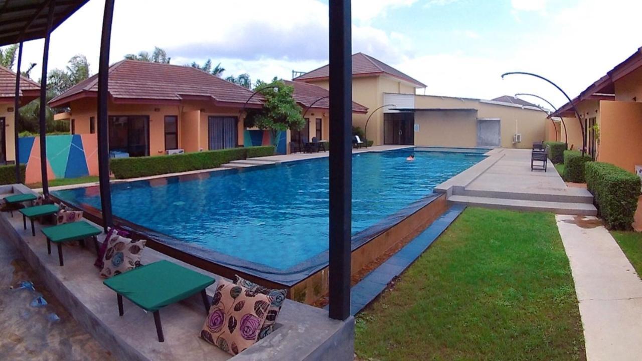Green Adamas Resort Chumphon Bagian luar foto