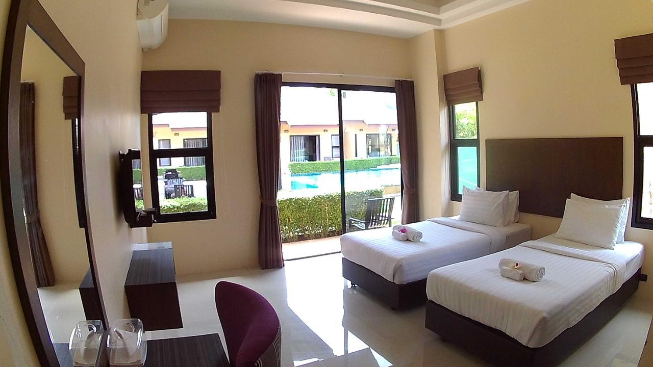 Green Adamas Resort Chumphon Bagian luar foto